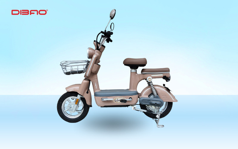 xe điện có bàn đạp amy